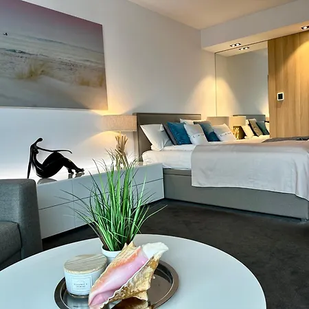 Seaside Luxury Apartment